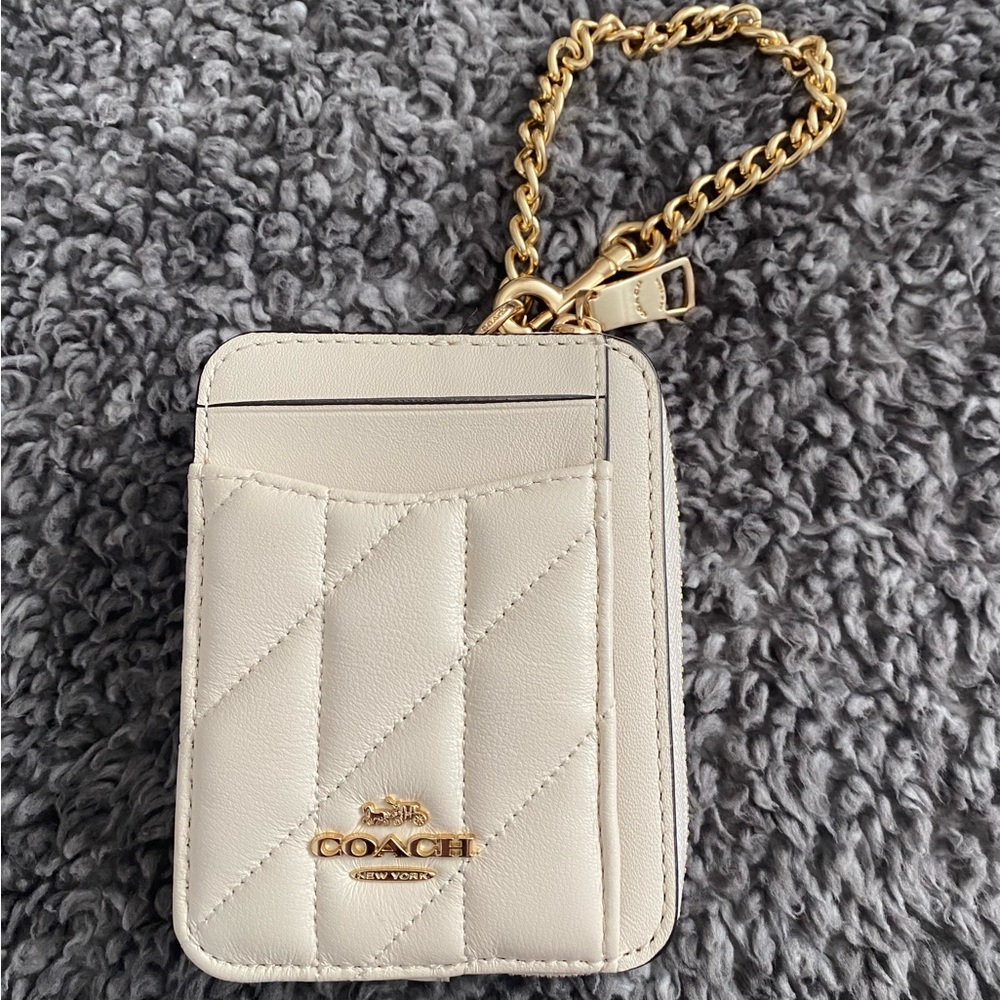 ** SOLD** COACH ZIP CARD CASE WITH QUILTING